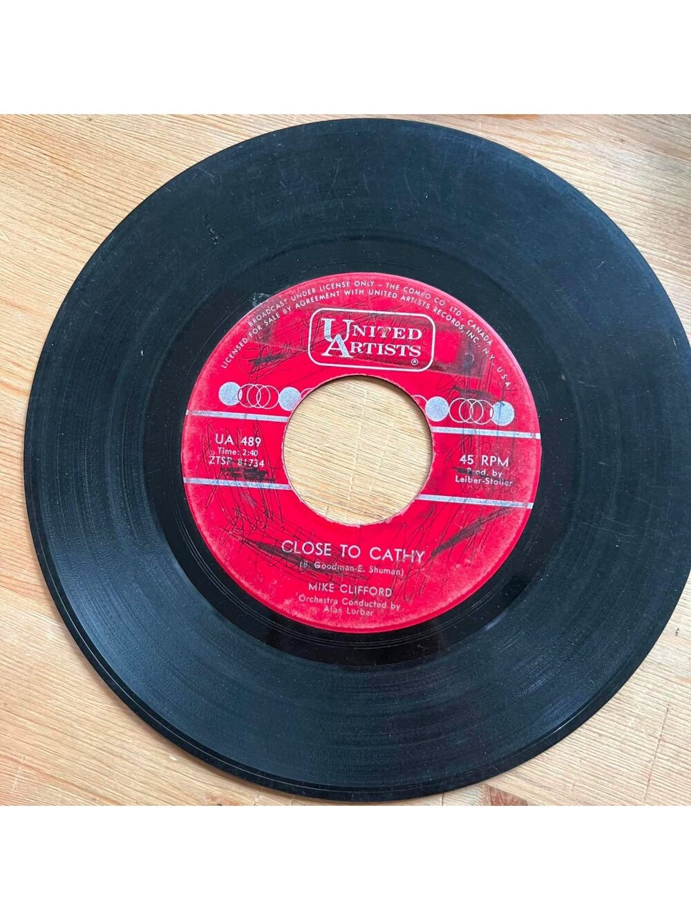 Mike Clifford - Close to Cathy/She's just Another Girl 45rpm VG+ R10
